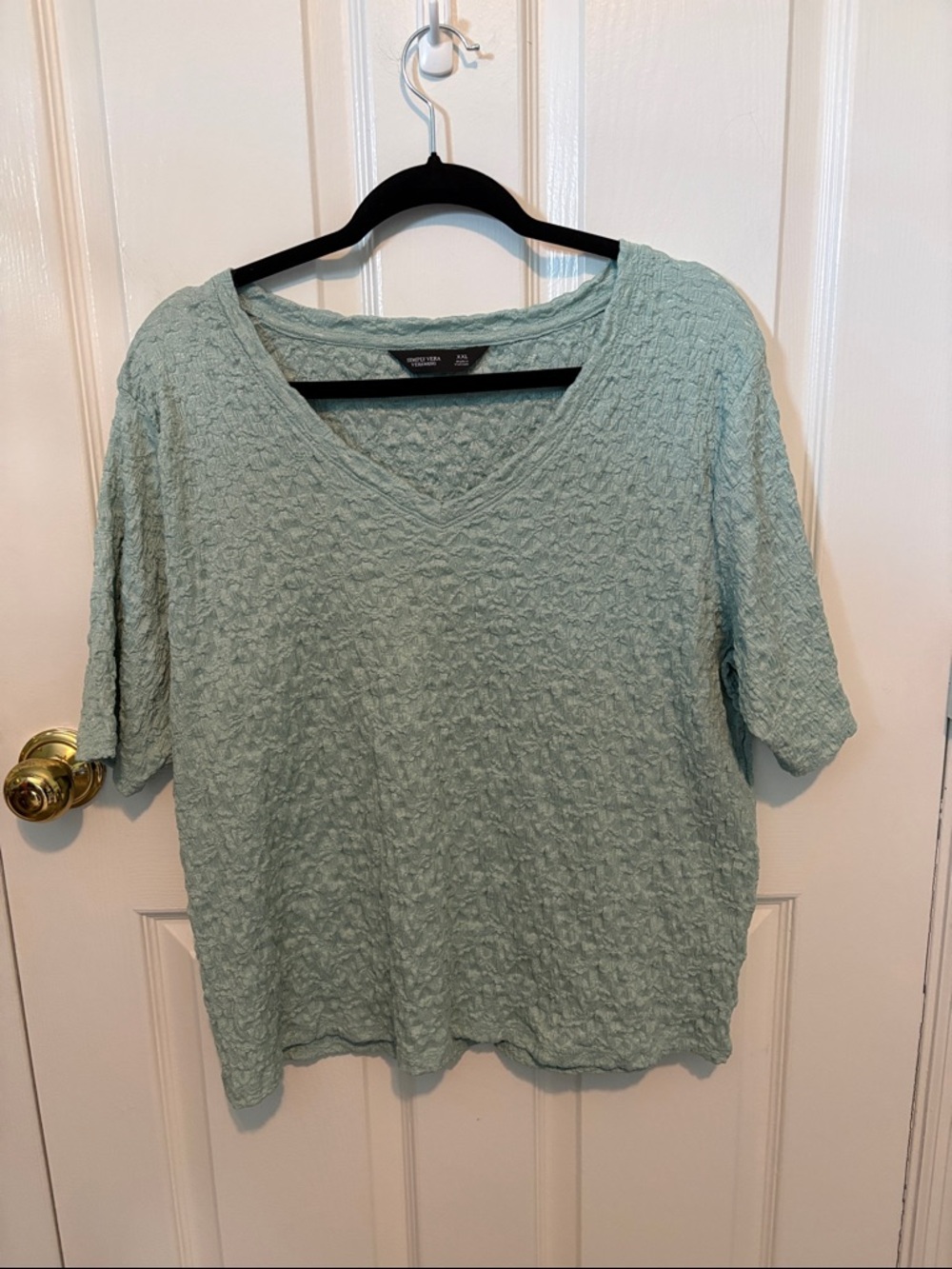 🐥Textured V-Neck Short Sleeve Tee in Sage Green